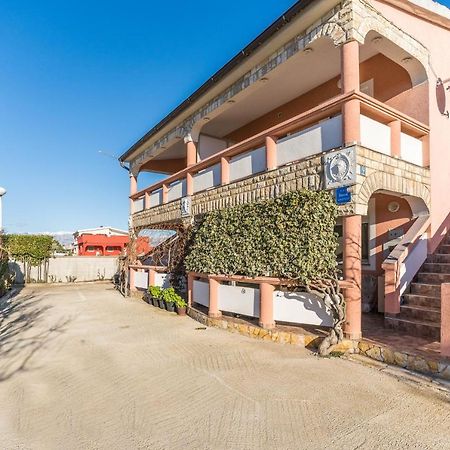 Apartmani Zarko Vir Esterno foto