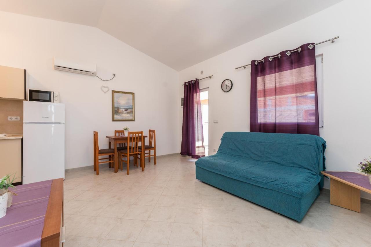 Apartmani Zarko Vir Esterno foto